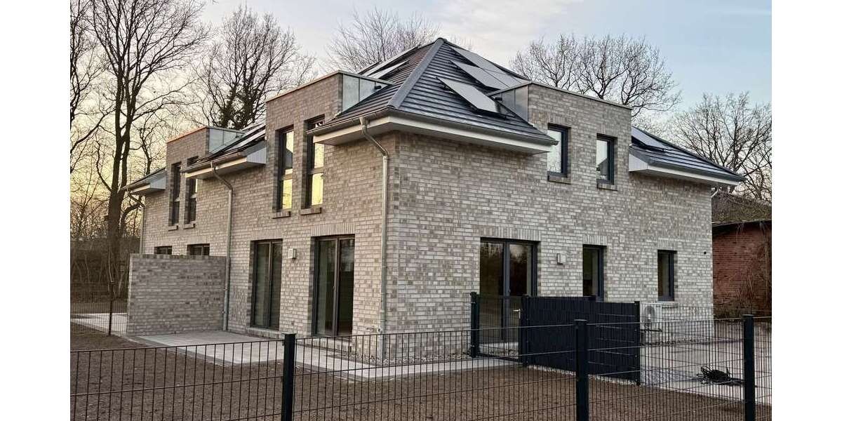 Haus zum Mieten in Hamburg 2.600 € 136.28 m² 5 zimmer