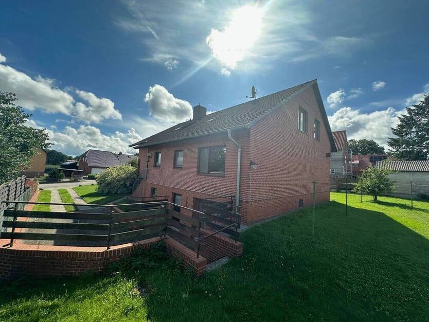 *** Großes Zweifamilienhaus mit viel Platz & Raum für 2 Generationen oder zum Arbeiten & Wohnen ***