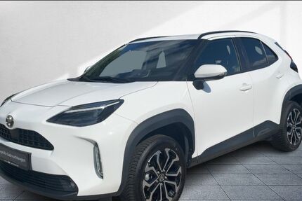Toyota Yaris Cross 13.600 km 26.980 &euro; Buchholz 21244