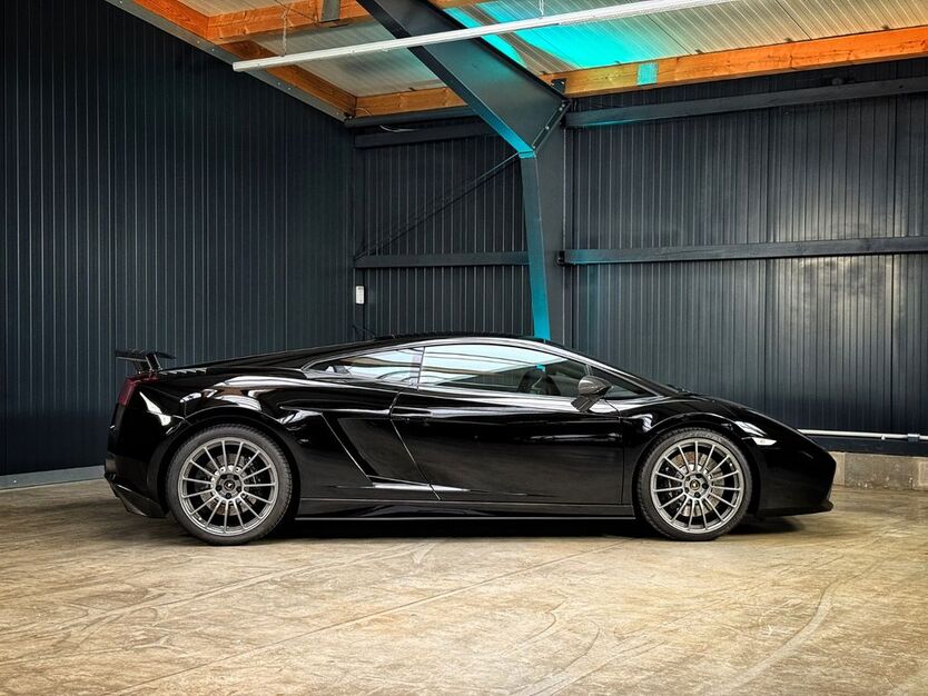 Lamborghini Gallardo 24.350 km 154.999 € Siek 22962