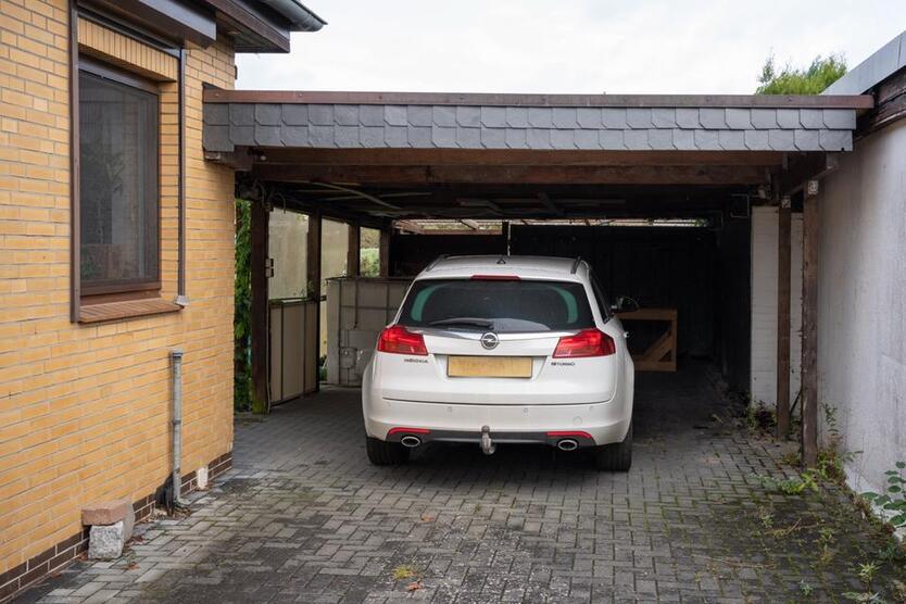 Haus mit großem Garten in bester Lage zimmer