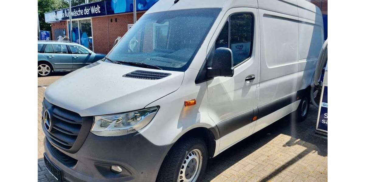Mercedes-Benz Sprinter 76.000 km 22.610 € Hamburg 22399