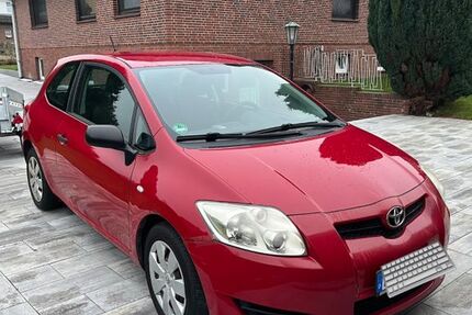 Toyota Auris 242.800 km 1.950 &euro; Rosengarten 21224