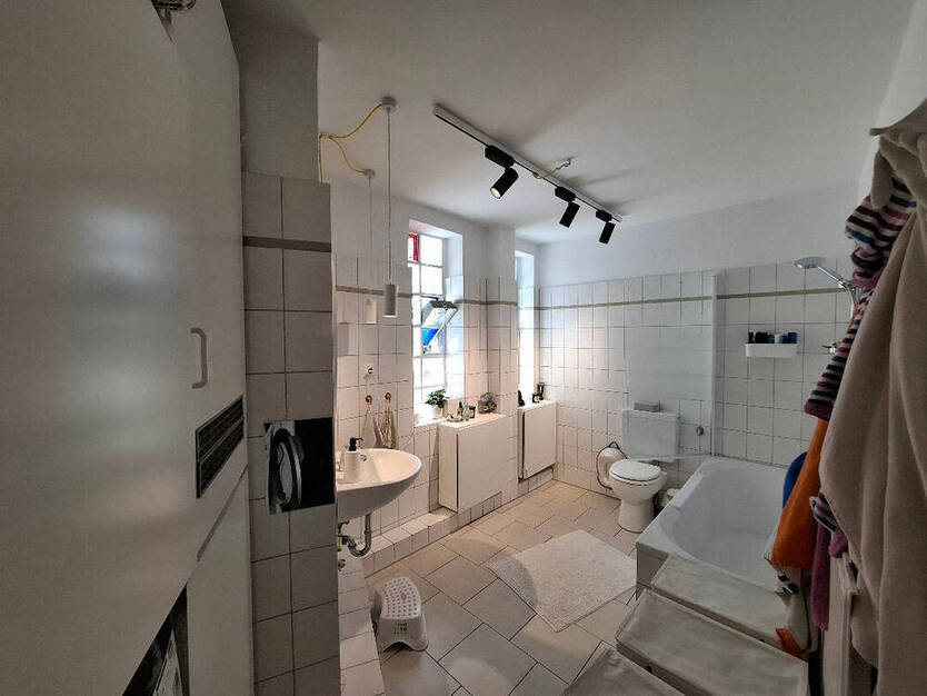 Sonnige 4-Zimmer-Wohnung mit 2 Balkonen