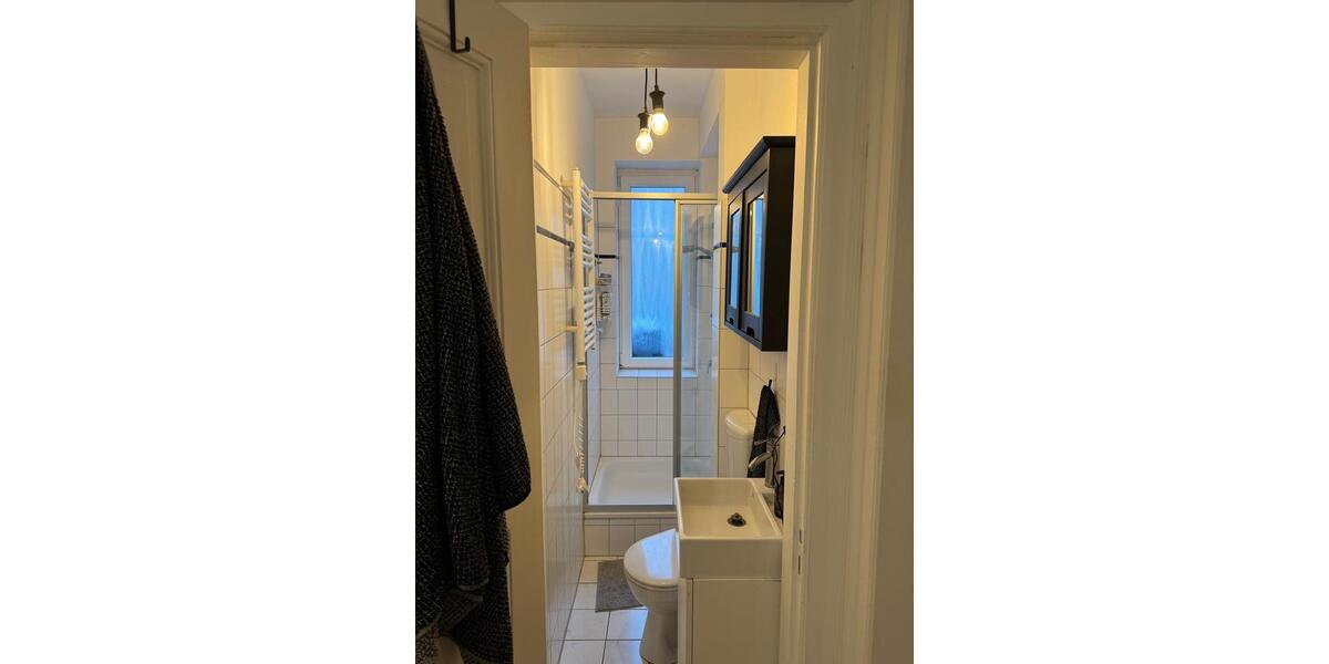 2 Zi, ETW in Eimsbüttel, knapp 50qm, 1.OG mit Balkon 2 zimmer