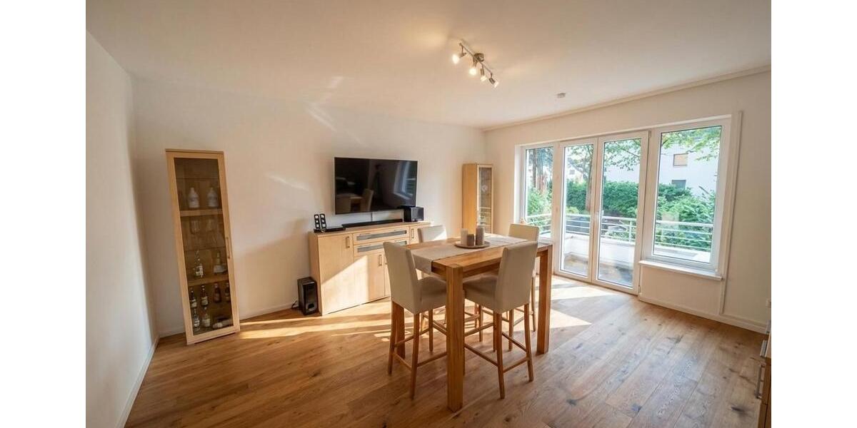 Erdgeschoßwohnung Hamburg Wandsbek - 5 Zimmer, 167 m&sup2;, 2.600&euro; | Angebot:26254739