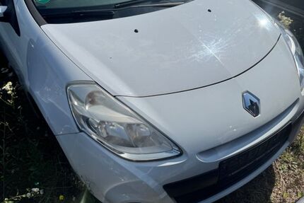 Renault Clio 114.000 km 1.500 &euro; Stelle 21435