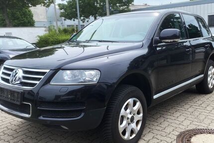 VW Touareg 282.325 km 2.500 &euro; Hamburg 20537