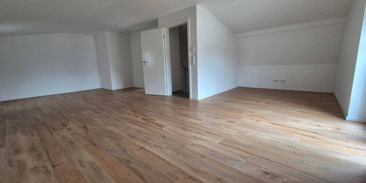 Doppelhaushälfte Norderstedt Garstedt - 4 Zimmer, 137 m&sup2;, 2.585&euro; | Angebot:26868605