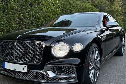 Bentley Flying Spur 3.700 km 239.900 € Hamburg 22763