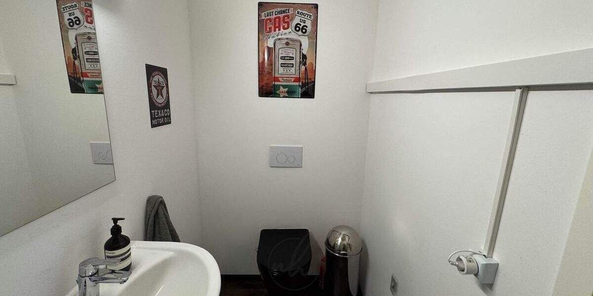 Attraktive Büro- und Lagerflächen mit Galerie in Norderstedt zur Untermiete zimmer