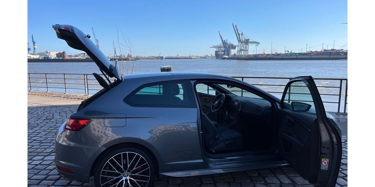 Seat Leon 89.000 km 18.900 &euro; Hamburg 22769