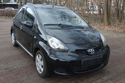 Toyota Aygo (X) 181.000 km 2.650 &euro; Hamburg 22547