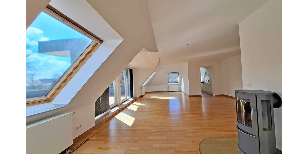 Etagenwohnung Hamburg Lokstedt - 3 Zimmer, 115 m&sup2;, 1.800&euro; | Angebot:26065049
