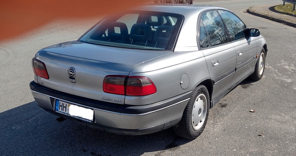 Opel Omega 113.700 km 2.899 &euro; Hamburg 21033