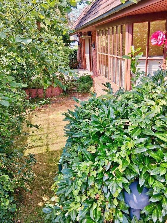 über 300 m2 WflNfl. - xxl Landhaus für 2 Familien oder große Familie - FREI - 2 x 5 Zimmer - Kamin - Sauna - riesiger Keller -