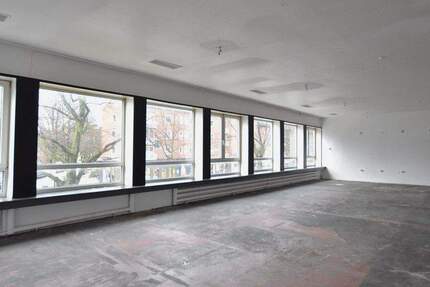Gewerbeobjekt Hamburg-Barmbek Barmbek-Nord - 1 Zimmer, 179 m&sup2;, 2.500&euro; | Angebot:25899605