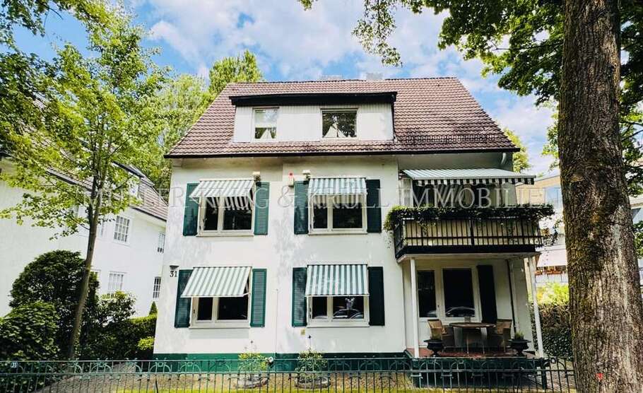 Haus zum Kaufen in Hamburg Marienthal 1.590.000 € 270 m²