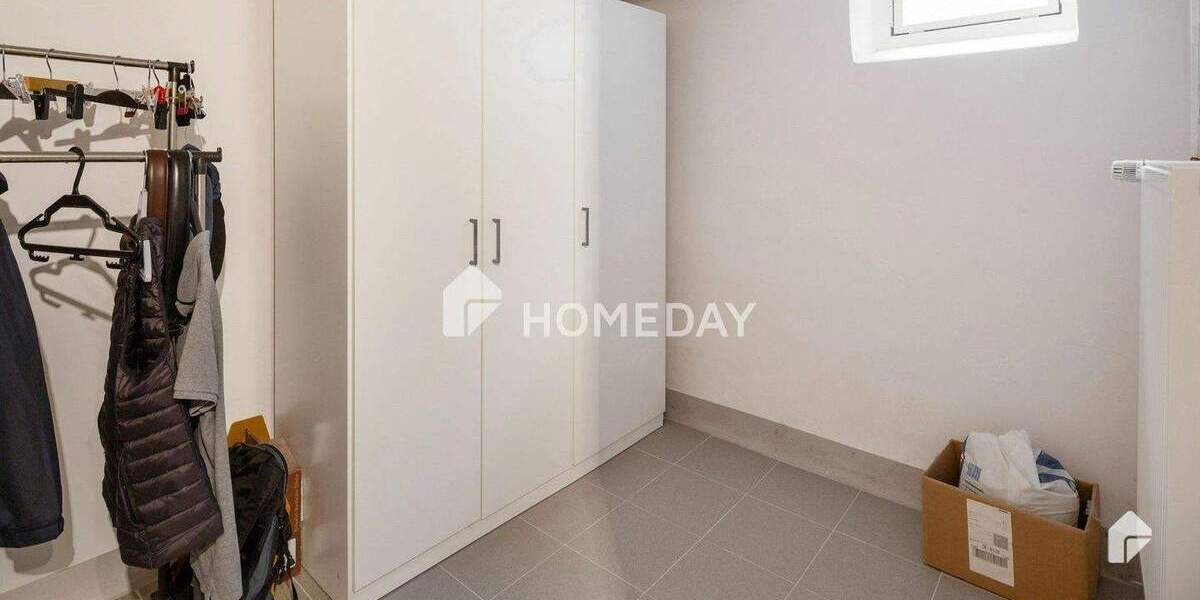 Einziehen und Wohlfühlen - Ansprechender Bungalow mit sonniger Terrasse und zwei Bädern 4 zimmer