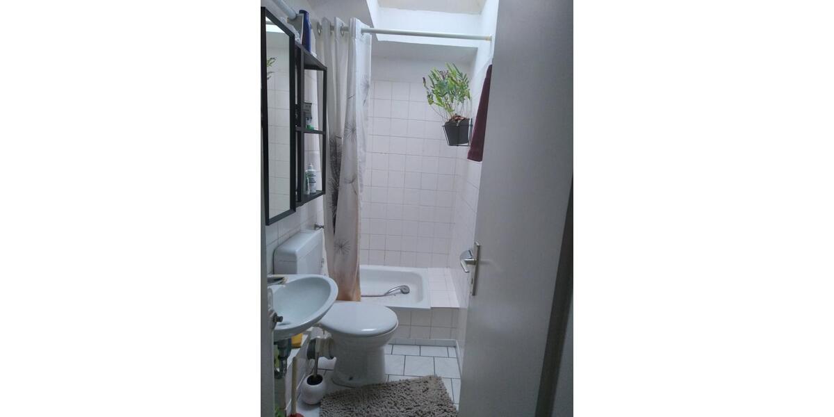 Dachgeschoßwohnung Hamburg Altona-Nord - 2 Zimmer, 61 m&sup2;, 744&euro; | Angebot:24817592