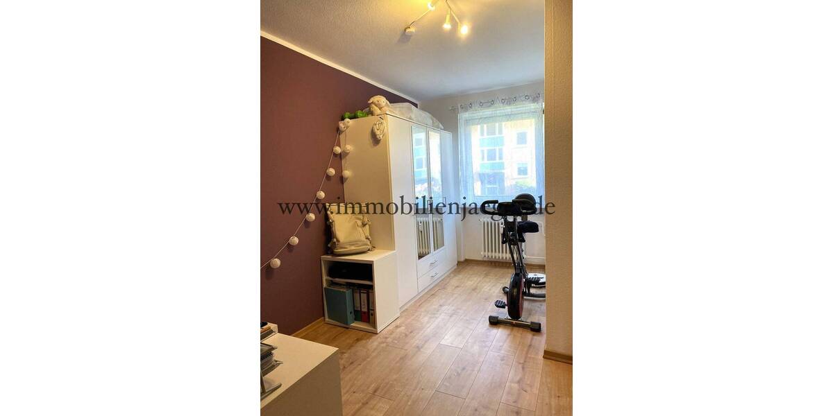 Etagenwohnung Hamburg Farmsen-Berne - 4 Zimmer, 85 m&sup2;, 1.220&euro; | Angebot:26572305