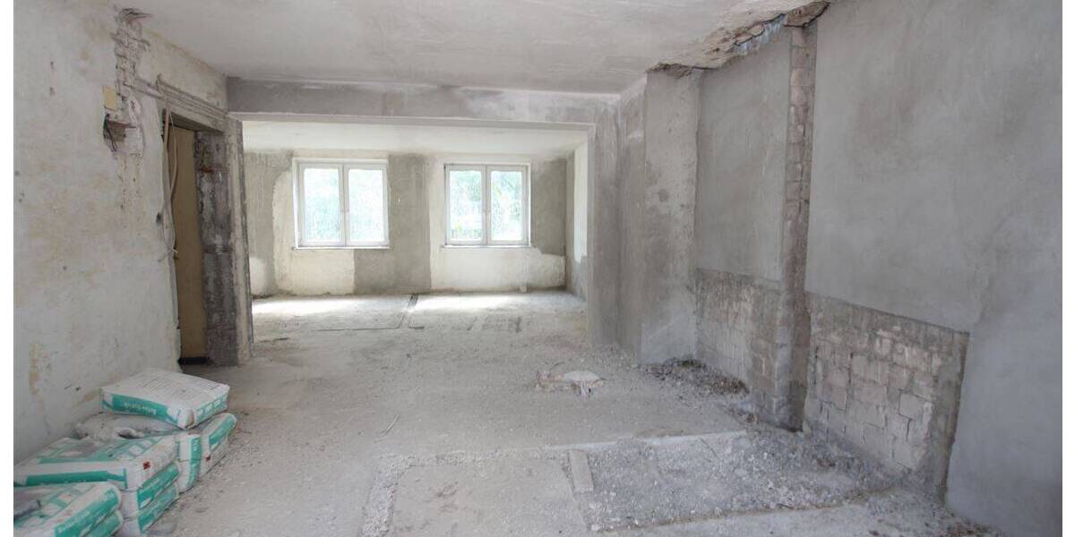 Hotel Rohbau am Bahnhof Hamburg-Harburg, gegenüber Phoenix-Center zimmer