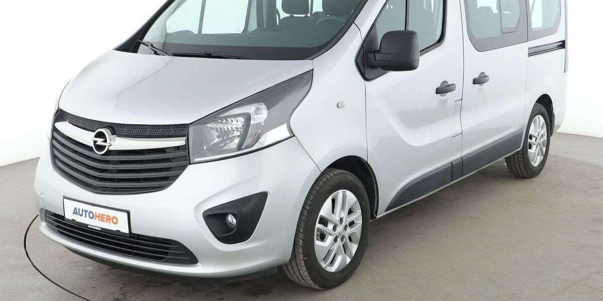 Opel Vivaro 84.943 km 20.060 &euro; Hamburg 22529