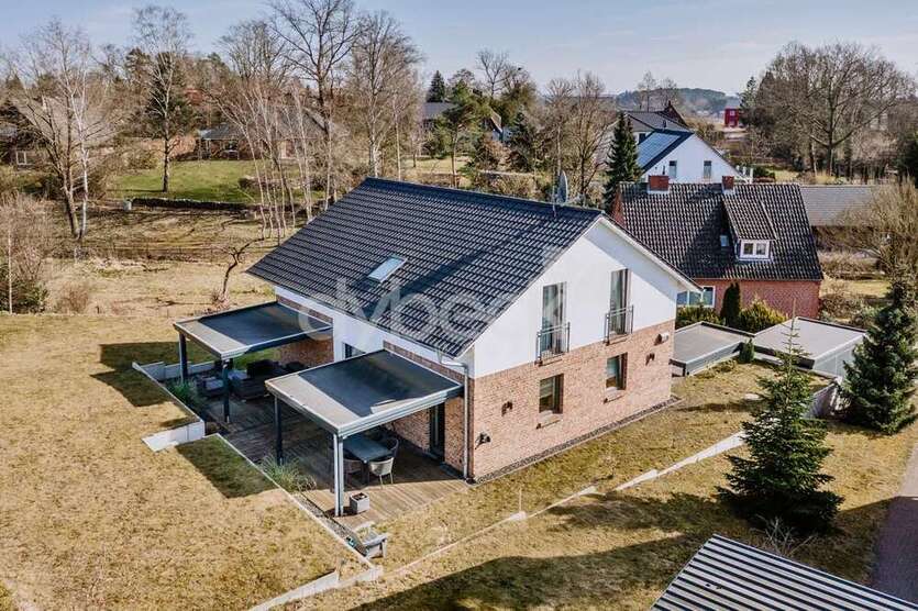 Haus zum Kaufen in Salzhausen Oelstorf 839.000 € 151 m²