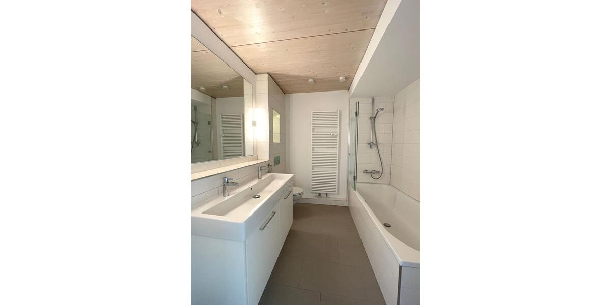 Einfamilienhaus Hamburg Harvestehude - 5 Zimmer, 197 m&sup2;, 3.999&euro; | Angebot:26300173