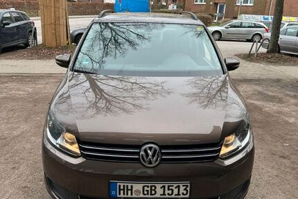 VW Touran 150.803 km 8.900 &euro; Hamburg 22117