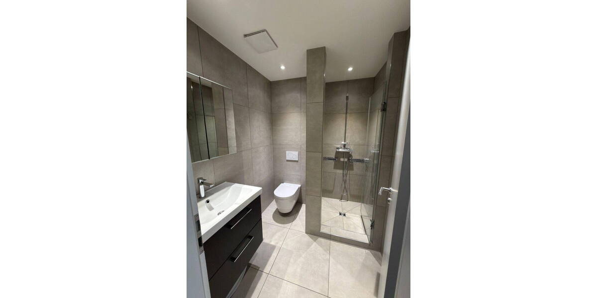 Reihenmittelhaus Hamburg Lokstedt - 4 Zimmer, 100 m&sup2;, 670.000&euro; | Angebot:26128175