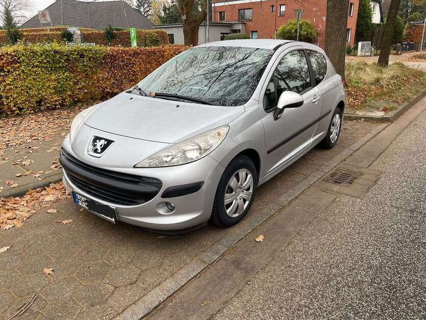 Peugeot 207 80.000 km 2.400 € Hamburg 22393