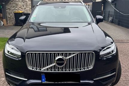 Volvo XC90 158.000 km 28.990 &euro; Wedel 22880