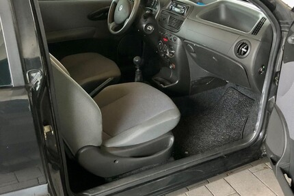 Fiat Punto 56.606 km 2.600 € Henstedt-Ulzburg 24558