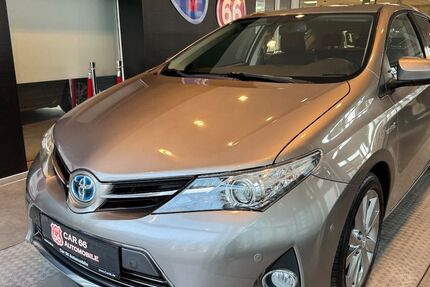 Toyota Auris 97.500 km 12.900 &euro; Hamburg 22547