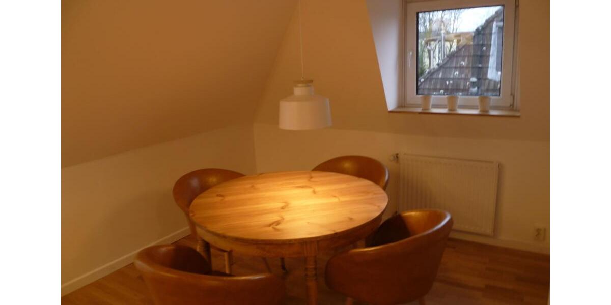 Dachgeschoßwohnung Hamburg Bahrenfeld - 2.5 Zimmer, 82 m&sup2;, 1.150&euro; | Angebot:26279207