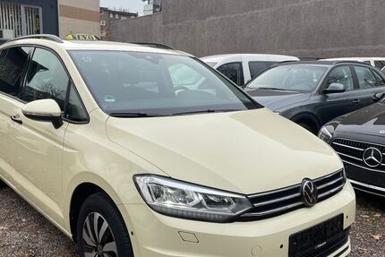 VW Touran 45.215 km 33.000 € Hamburg 20537