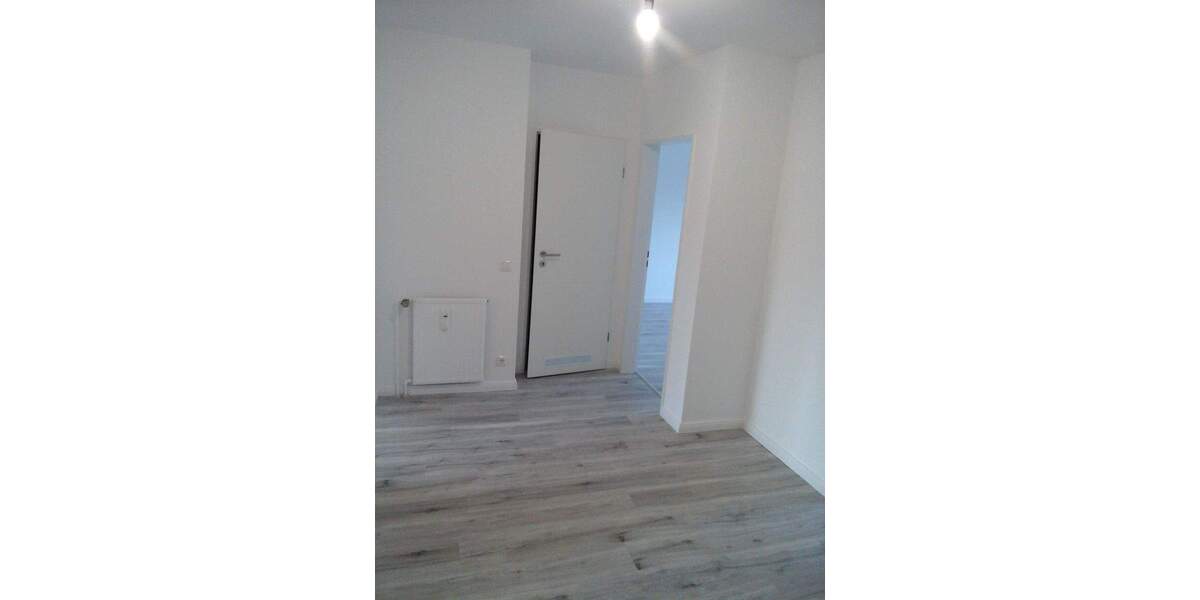 Etagenwohnung Glinde - 4 Zimmer, 95 m&sup2;, 1.295&euro; | Angebot:25703093