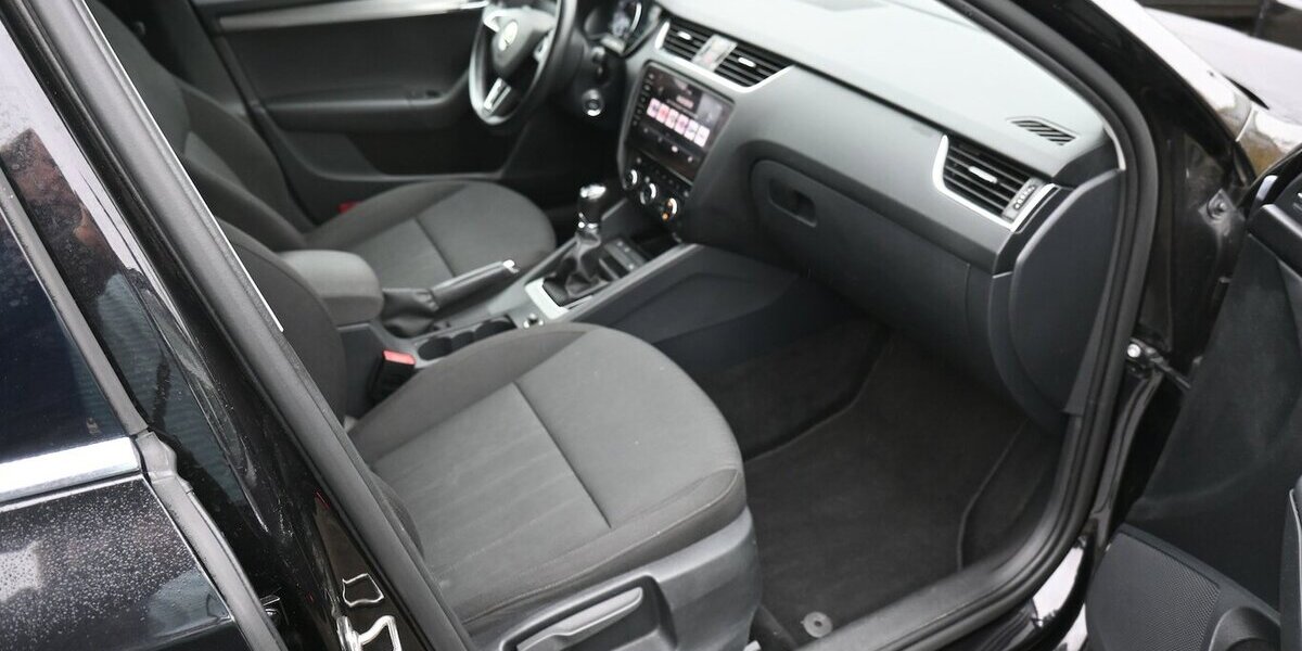 Skoda Octavia 1.5 TSI Combi *Style* Navi LED DAB 17Alu 169.000 km 12.500 &euro; Seevetal - Hittfeld 21218