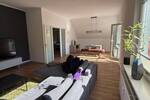 Moderne Wohnung mit zwei Balkonen beim RosaRIUm
