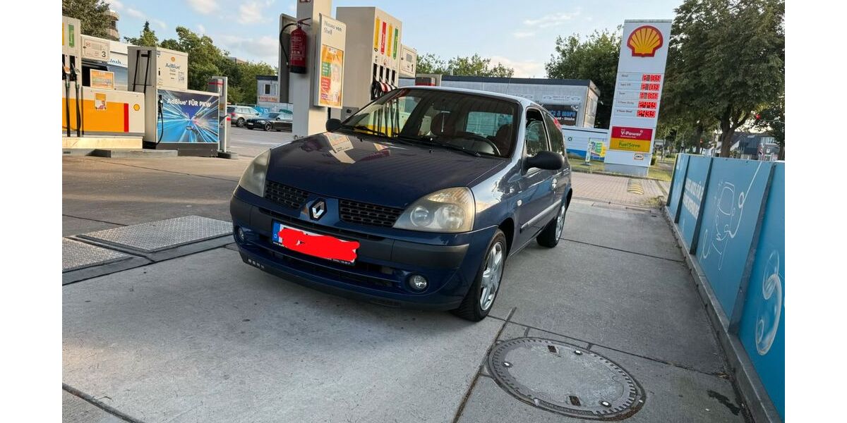 Renault Clio 160.000 km 799 &euro; Hamburg 22307