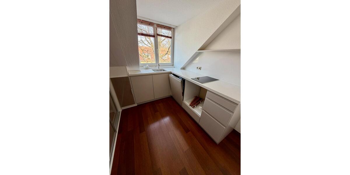 Dachgeschoßwohnung Hamburg Altona - 3 Zimmer, 70 m&sup2;, 1.246&euro; | Angebot:25406483