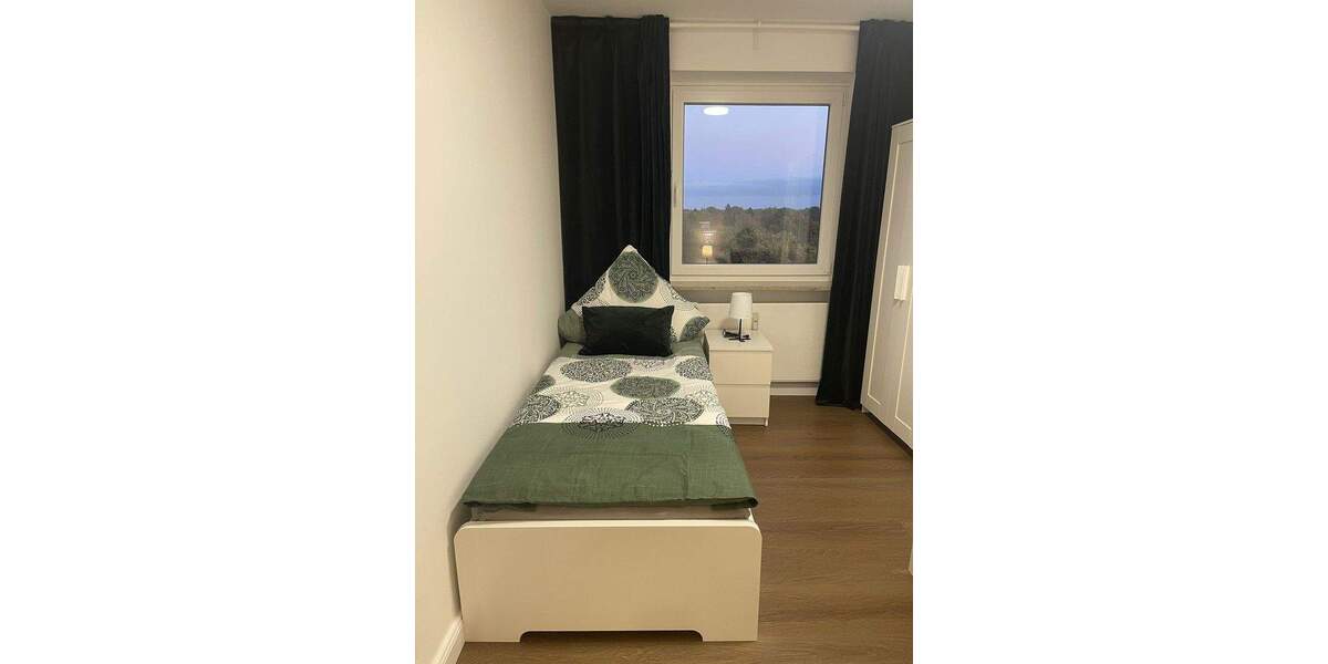 Etagenwohnung Hamburg Rahlstedt - 5 Zimmer, 118 m&sup2;, 3.990&euro; | Angebot:25657547