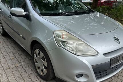 Renault Clio 220.000 km 1.450 &euro; Hamburg 22043