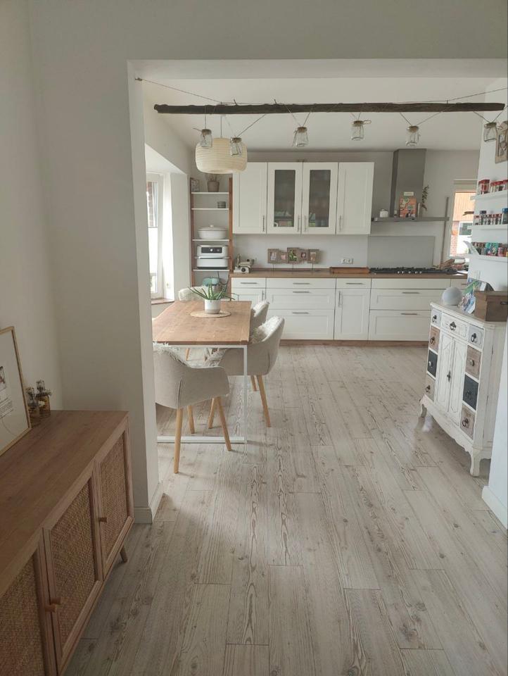 Modernes Einfamilienhaus in ruhiger Lage von Stove