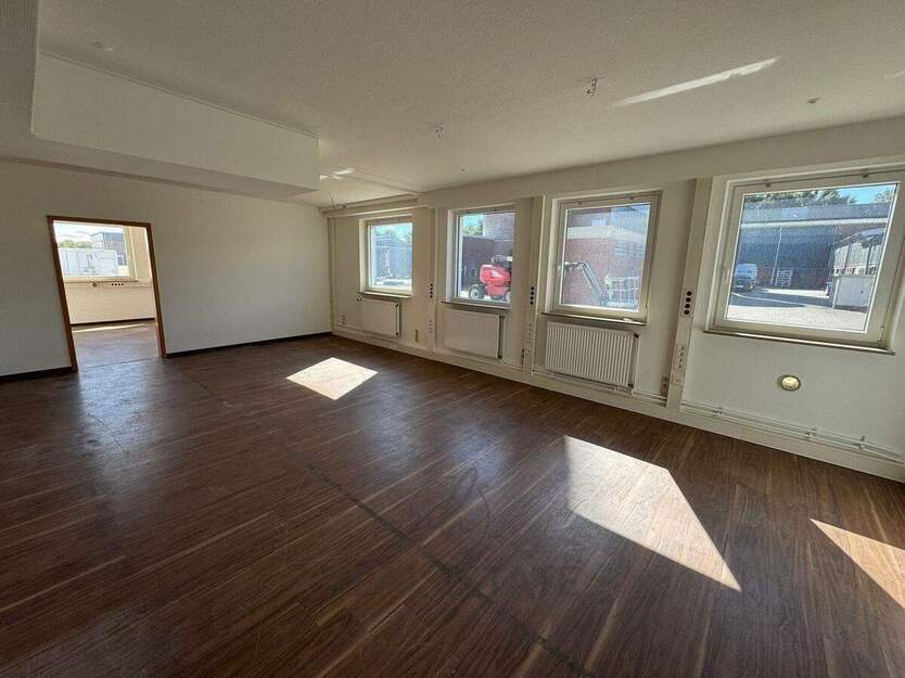 Attraktives Bürohaus in Winsen – flexible Nutzung auf zwei Etagen zimmer