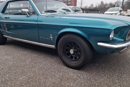 Ford Mustang 99.999 km 37.980 &euro; Hamburg 22047