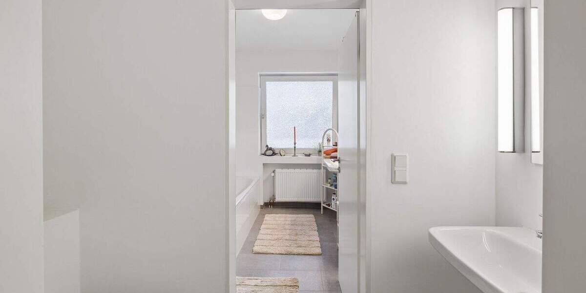 Etagenwohnung Hamburg Marienthal - 2 Zimmer, 83 m&sup2;, 349.000&euro; | Angebot:25687098