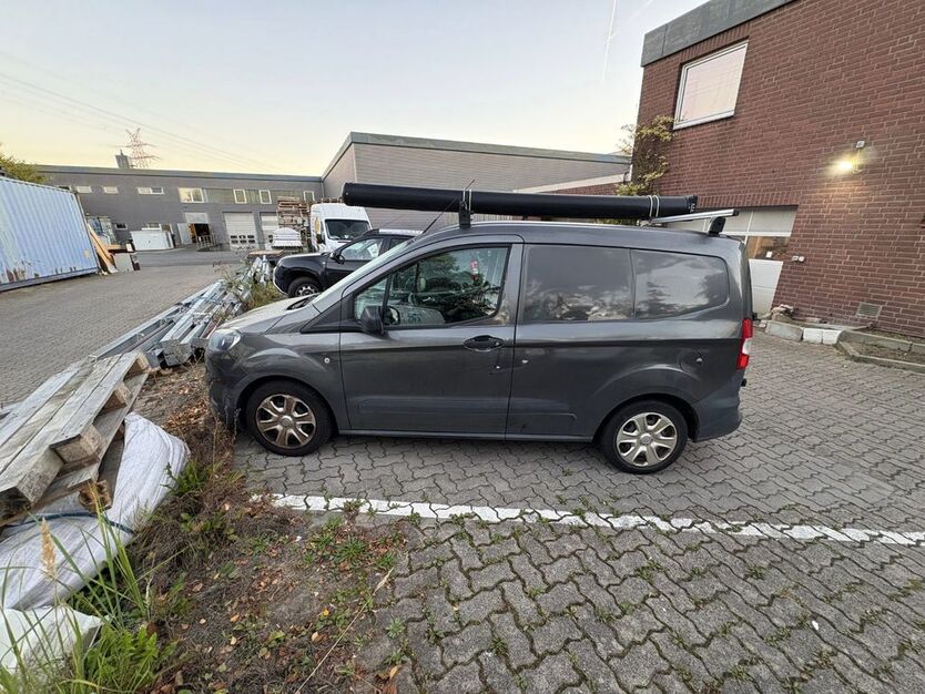 Ford Transit Courier 116.000 km 9.999 € Ahrensburg 22926