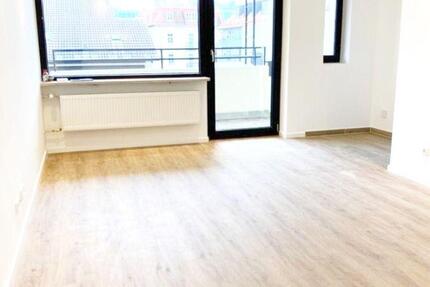 Helle 1-Zimmer-Wohnung mit Einbauküche und Balkon in Harburg 1 zimmer